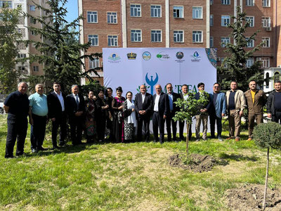 Well-known artists took part in the tree planting campaign in Fergana